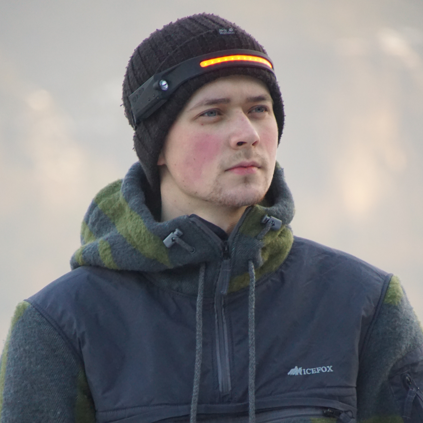 OutdoorGlow™ Pandelampe - Lys din vej, selv i regn og mørke!