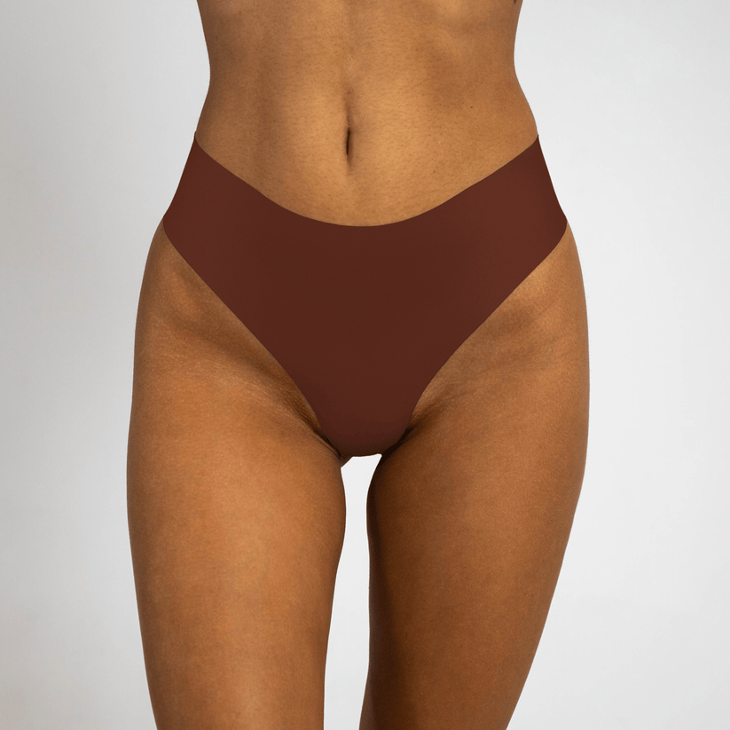 Sømløs Komfort String | Sig farvel til synlige linjer – oplev komfort og selvsikkerhed med vores usynlige camel toe string.