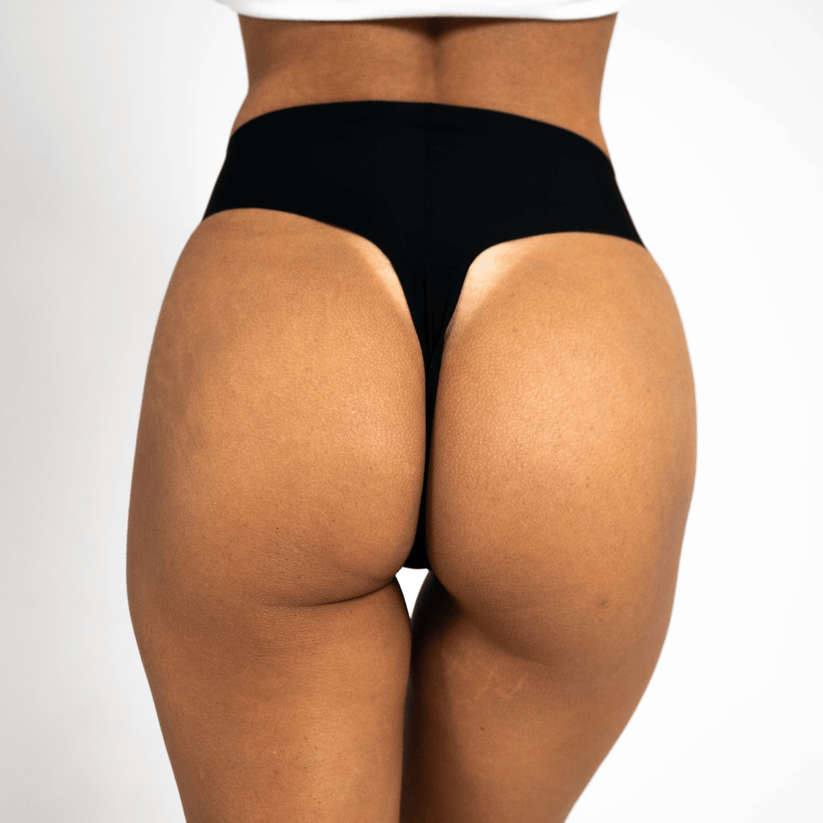Sømløs Komfort String | Sig farvel til synlige linjer – oplev komfort og selvsikkerhed med vores usynlige camel toe string.