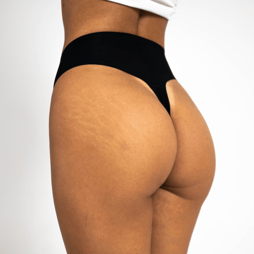 Sømløs Komfort String | Sig farvel til synlige linjer – oplev komfort og selvsikkerhed med vores usynlige camel toe string.